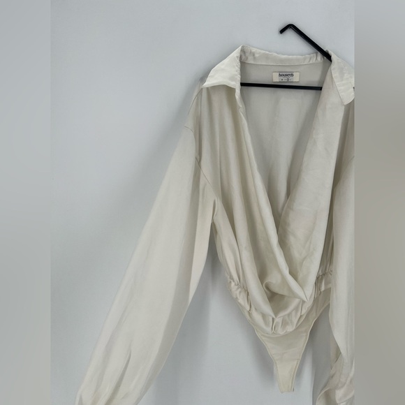 House Of Cb Rhea Ivory Satin Cowl Front Draped Bodysuit - Picture 4 of 10